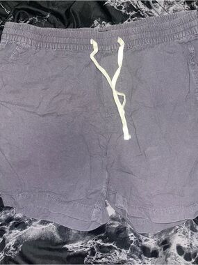 No Boundaries gray Elastic Waist Shorts size large